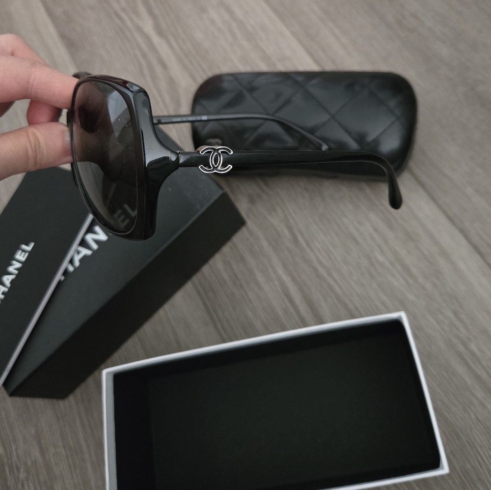 Chanel Black Sunglasses with Case